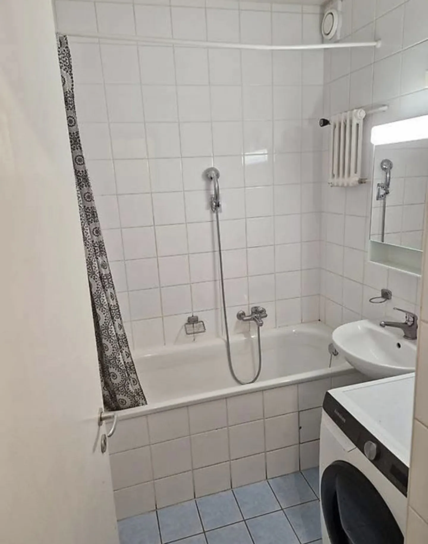 Appartamento 4,5 locali situato a Eaux Vives - Foto 3 di 4