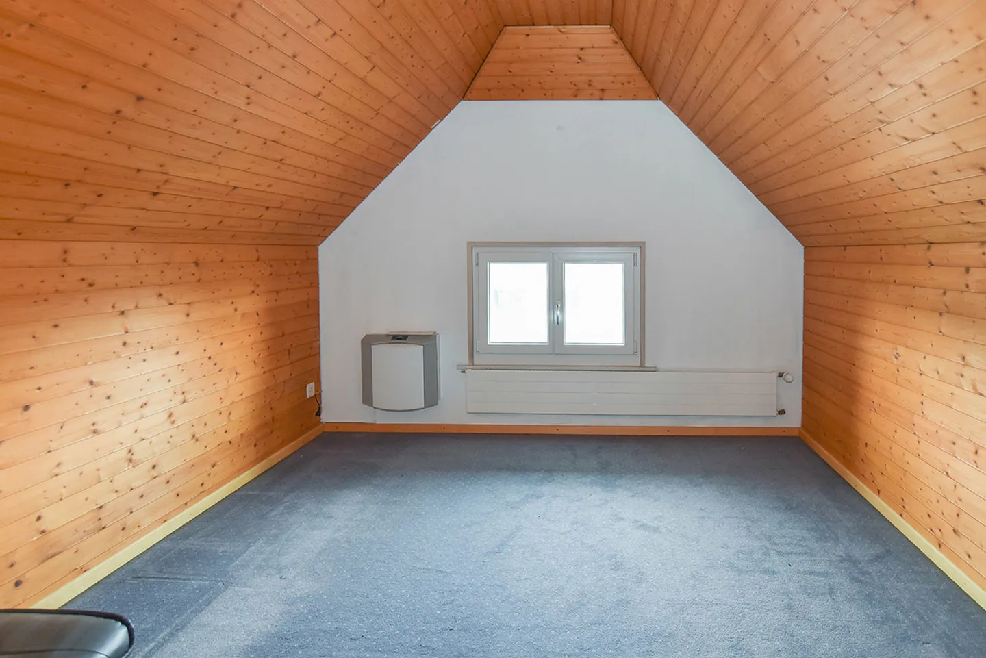 Paradis familial avec charme et beau jardin dans un emplacement central - Photo 8 sur 9