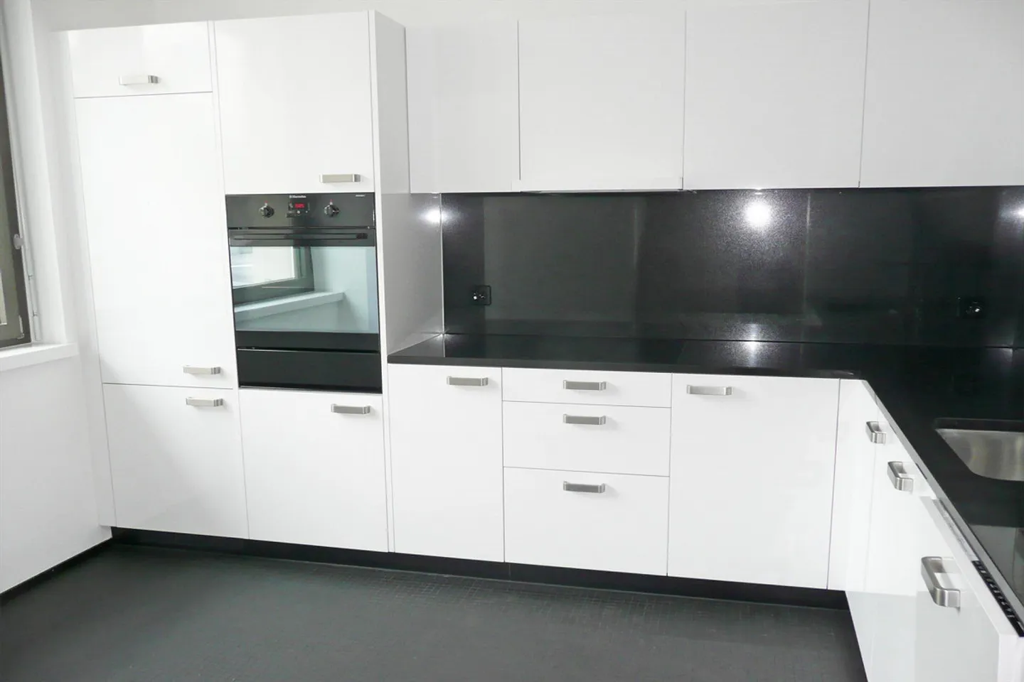 Appartamento moderno in una posizione centrale - Foto 3 di 6