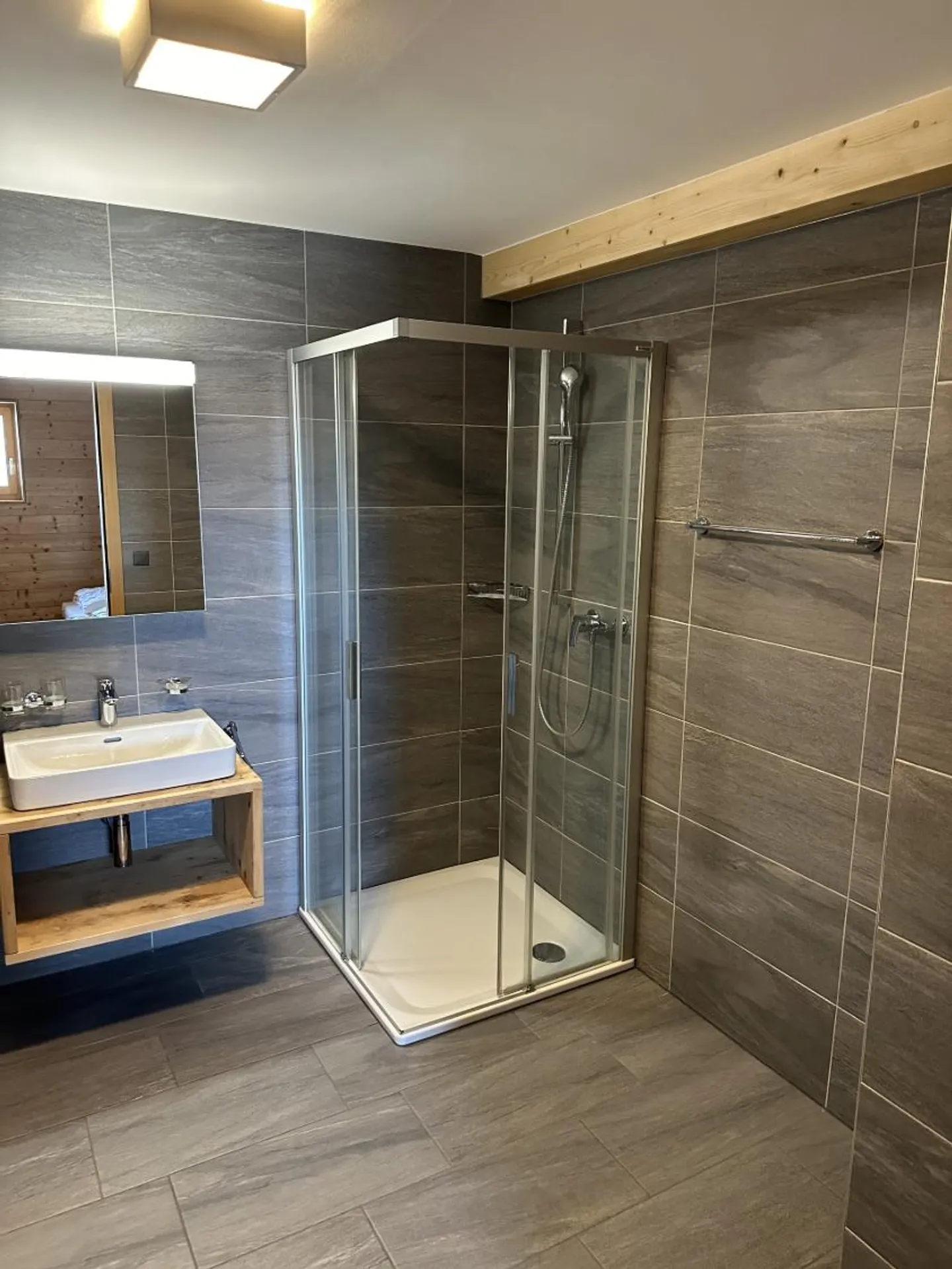 Dachgeschoss 6,5 Zimmer - Foto 5 von 9
