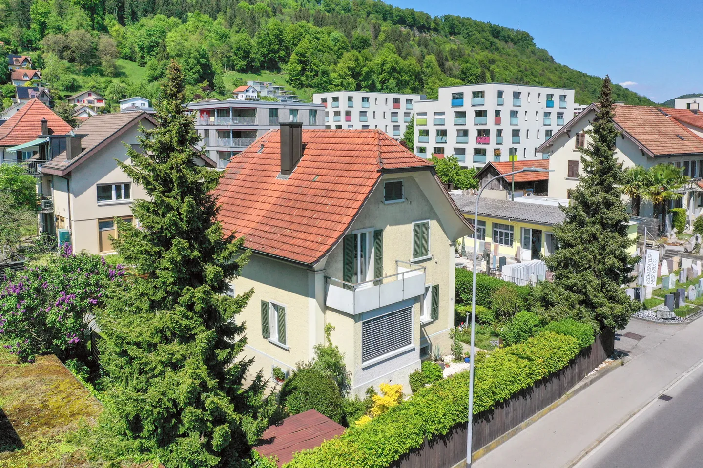 Paradis familial avec charme et beau jardin dans un emplacement central - Photo 9 sur 9