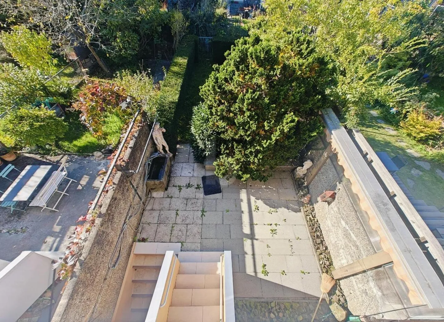 Familial, rustique avec jardin et cheminée - Photo 3 sur 6