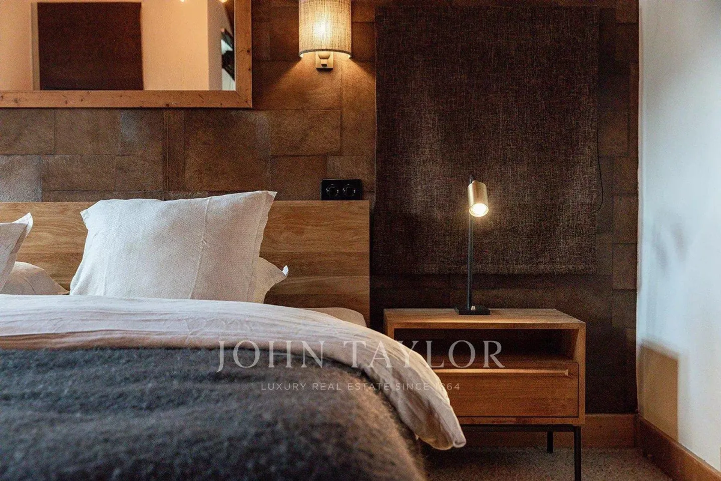 Authentic Alpine Chalet for Rent - Verbier - Photo 9 of 13