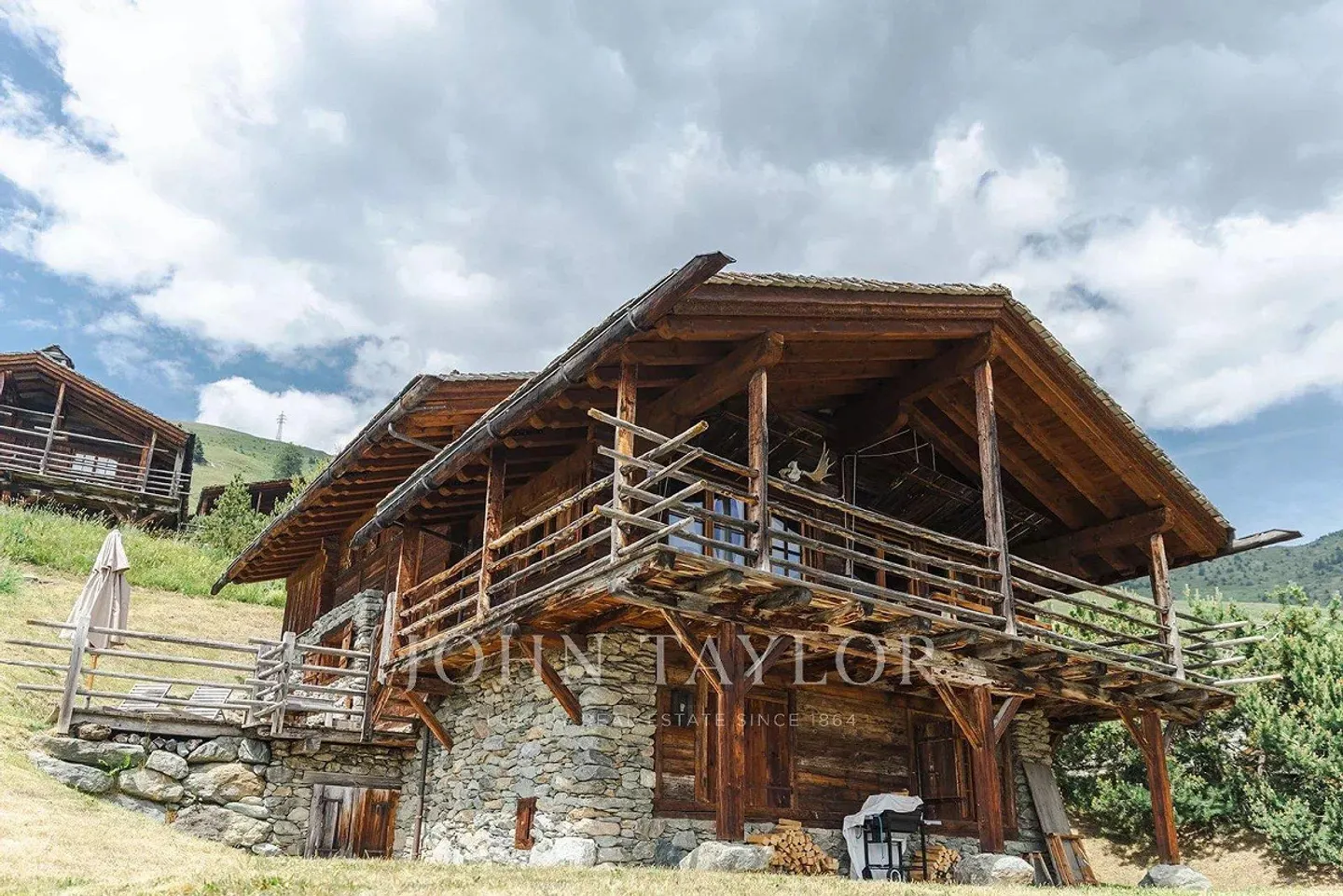 Authentic Alpine Chalet for Rent - Verbier - Photo 11 of 13