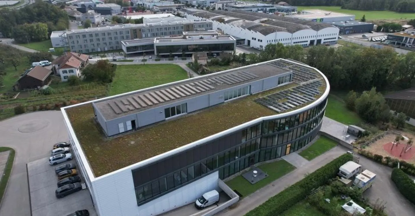 OFFICE FOR RENT OF 187 m2 APPROX. IN ETOY - Photo 1 of 11