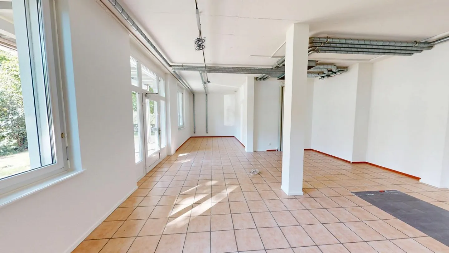 Vielseitige Gewerbefläche in Greifensee - Foto 3 von 5