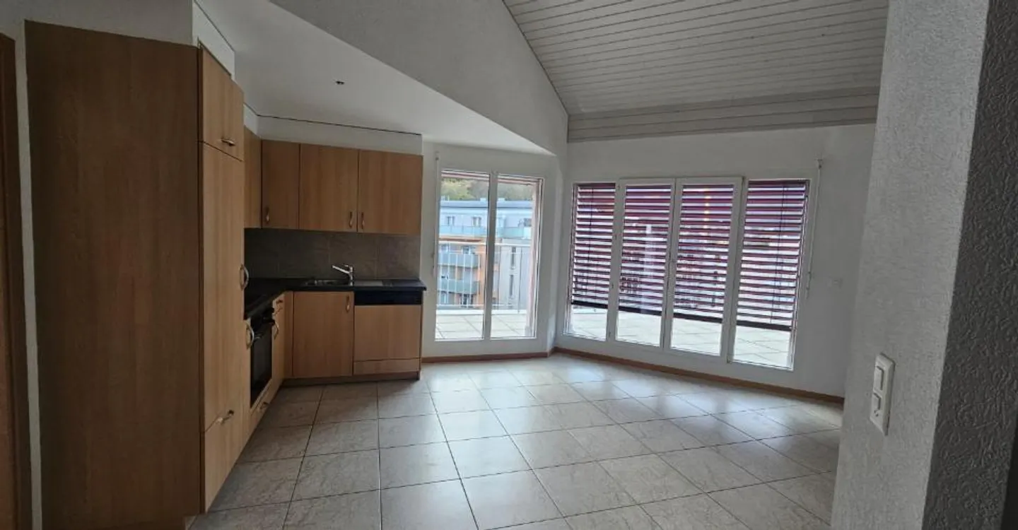Bel Appartement avec Terrasse - Photo 2 sur 6