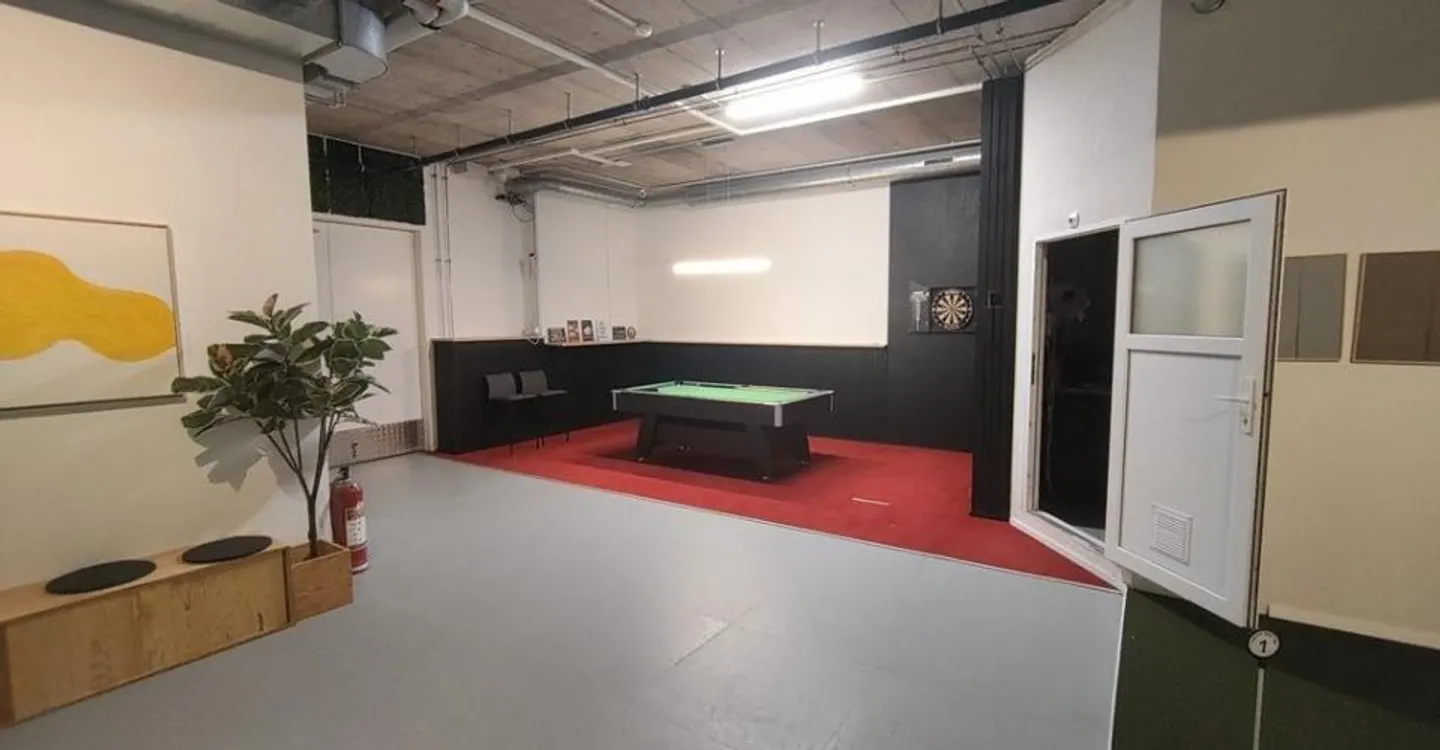OFFICE FOR RENT OF 187 m2 APPROX. IN ETOY - Photo 3 of 11