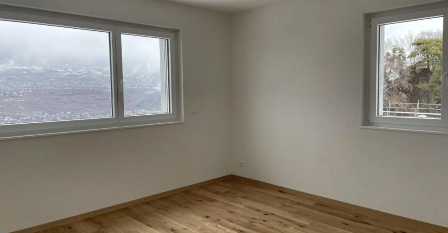 Exklusiv! Zeitgenössische Villa von hohem Standard am Hang von Sion - Foto 3 von 10