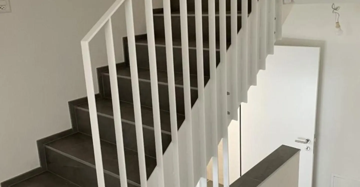 Exklusiv! Zeitgenössische Villa von hohem Standard am Hang von Sion - Foto 7 von 10