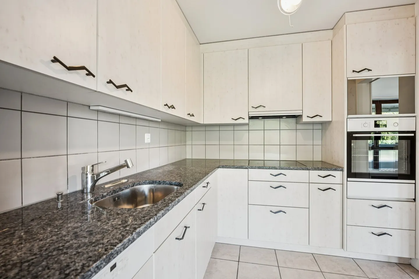 La tua nuova casa a Telli - moderna, tranquilla e a contatto con la natura - Foto 2 di 8