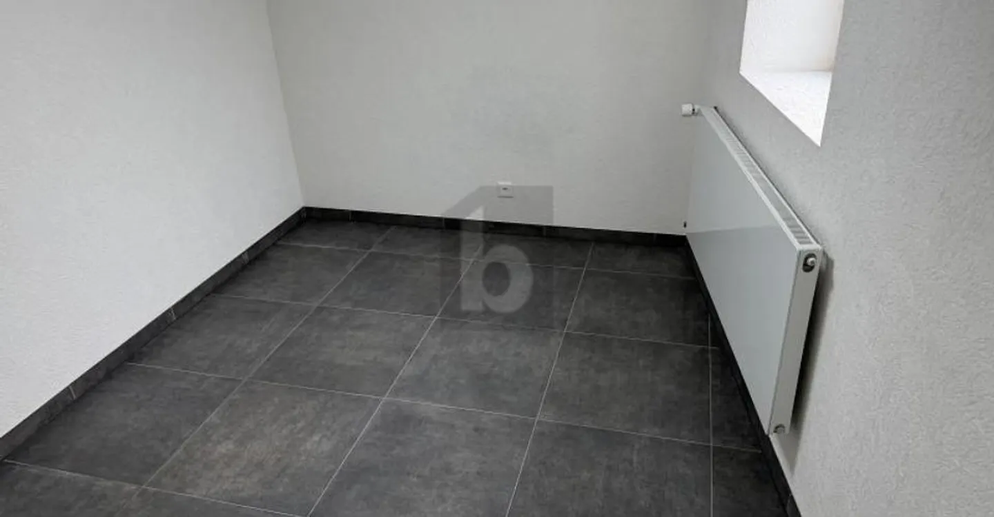 Espace Commercial Polyvalent à Sion - Photo 2 sur 5