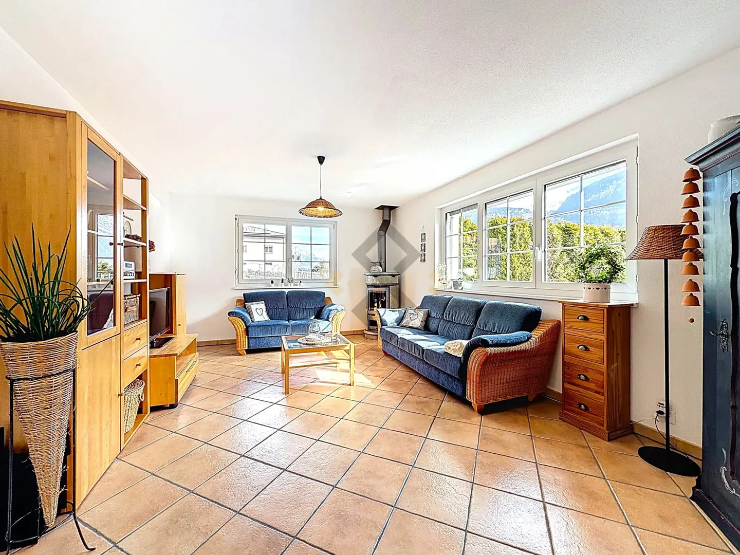 Charming Family Villa in Quiet Area - Photo 3 of 12