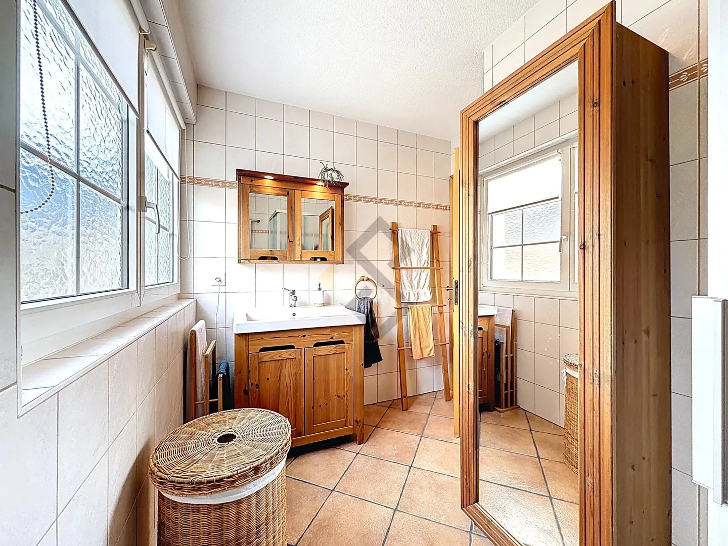 Charming Family Villa in Quiet Area - Photo 9 of 12