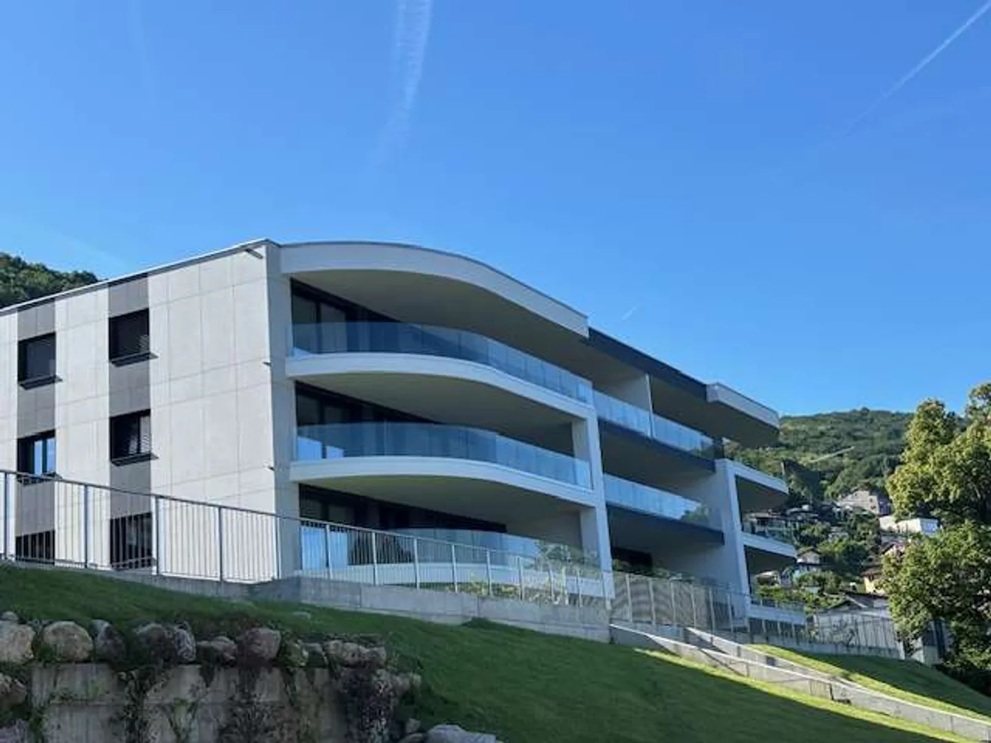 MONTAGNOLA-Neue 2.5-Zimmer-Wohnung mit Garten und Seeblick - Foto 8 von 9