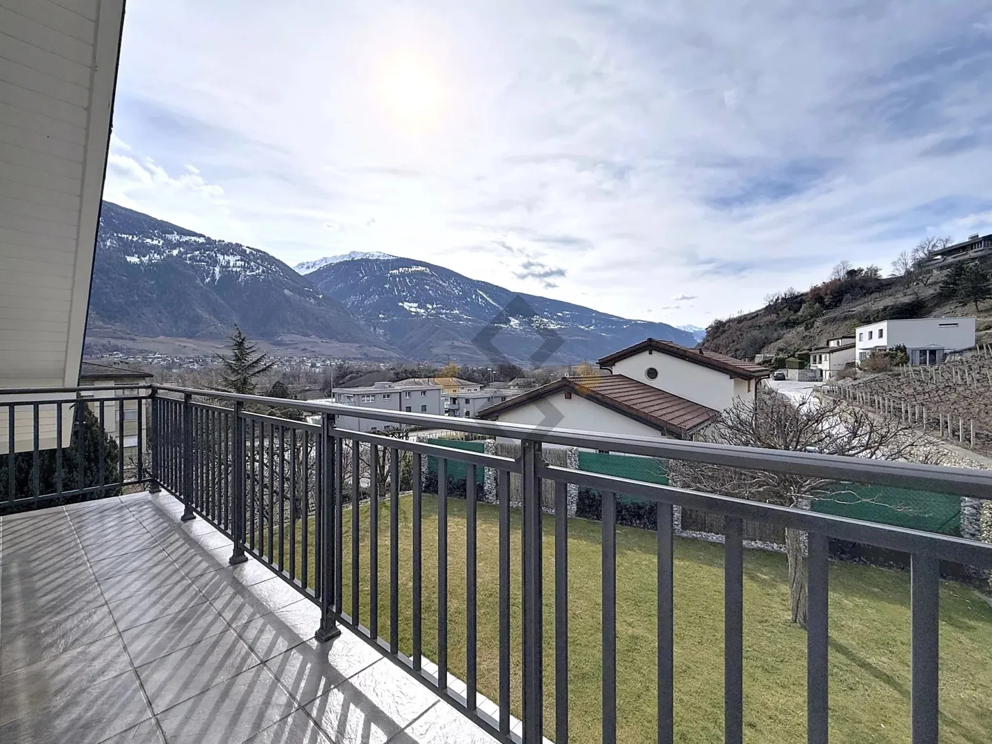 Charming Family Villa in Quiet Area - Photo 12 of 12