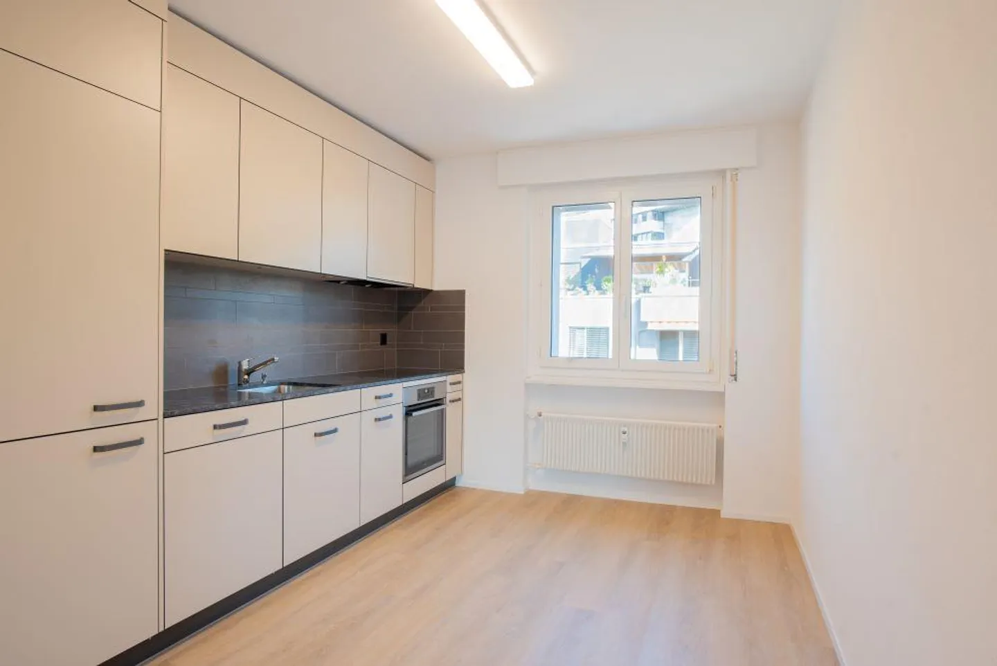 Bel appartement rénové à Bienne - Photo 1 sur 8