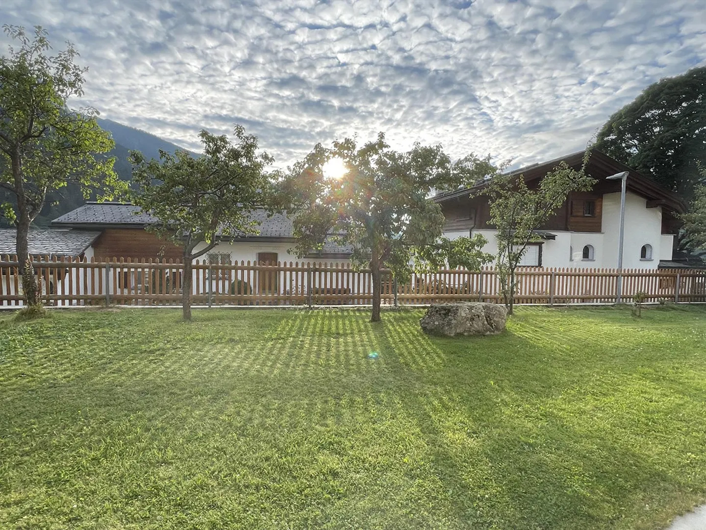Charmante 3.5 Zimmer Wohnung - Foto 1 von 6