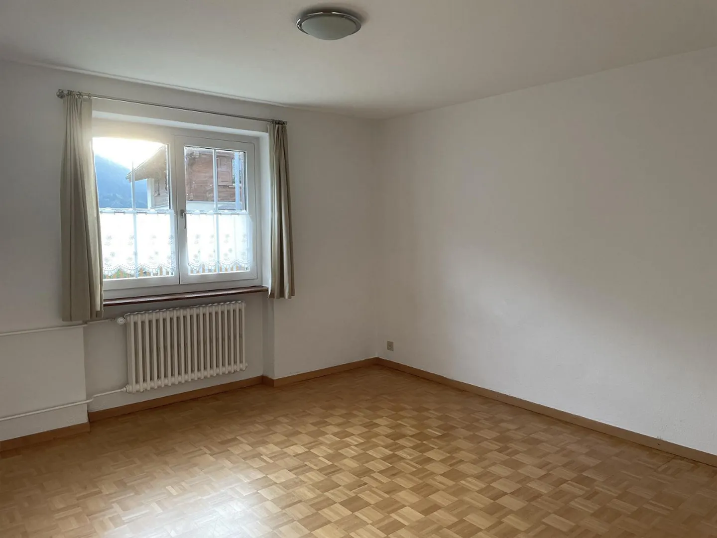 Charmante 3.5 Zimmer Wohnung - Foto 2 von 6