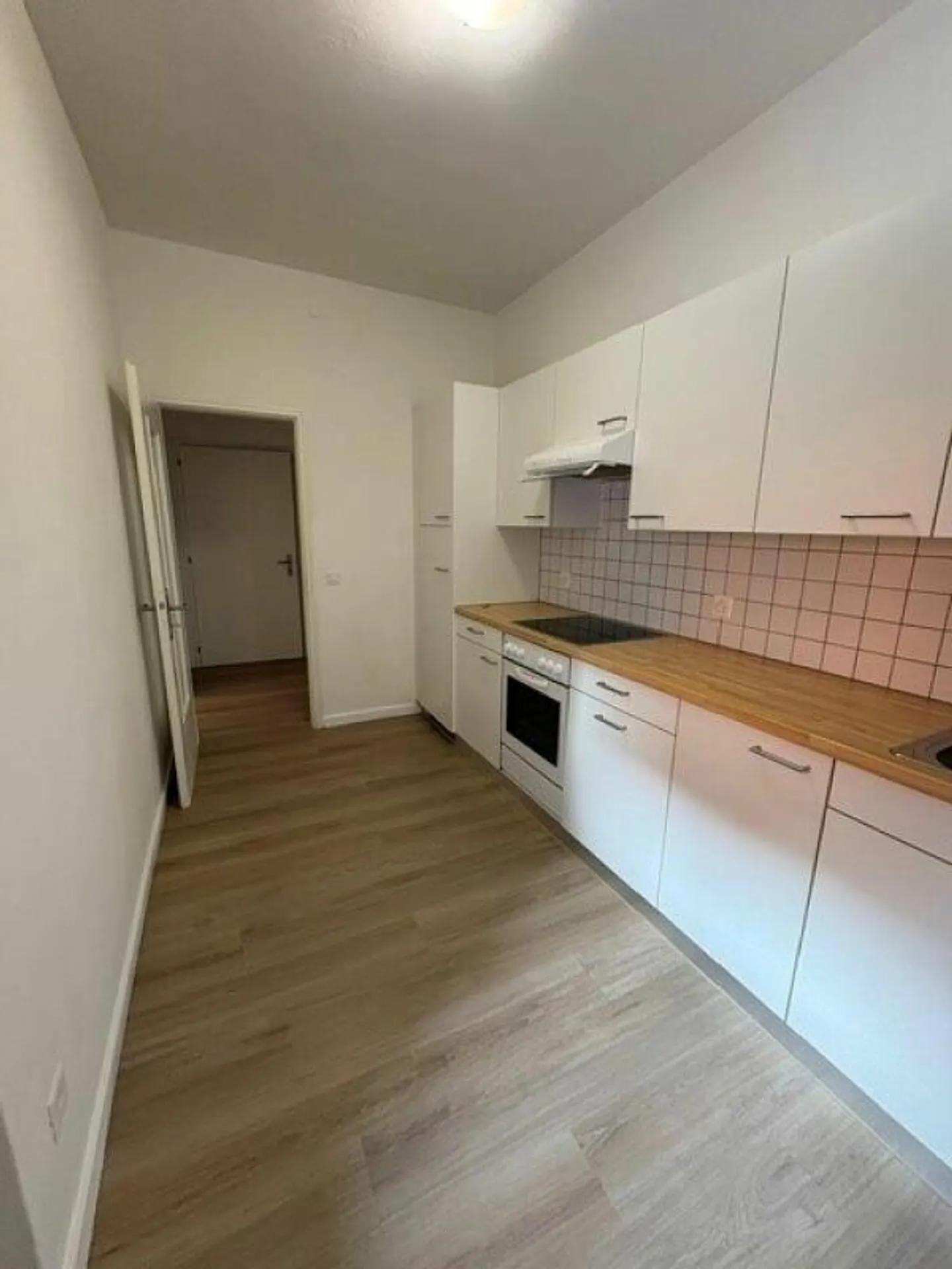 8900 Chiasso, Via G. Guisan 19a, apartment no. 1941 - Photo 2 of 9