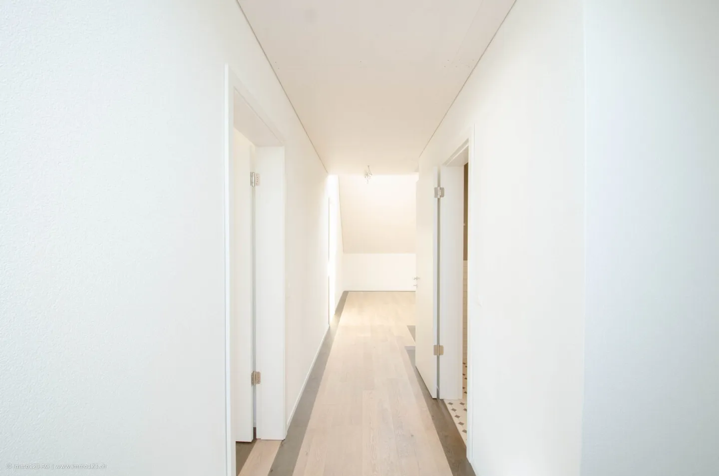 Old building charm meets modern living in Lucerne - Photo 9 of 13