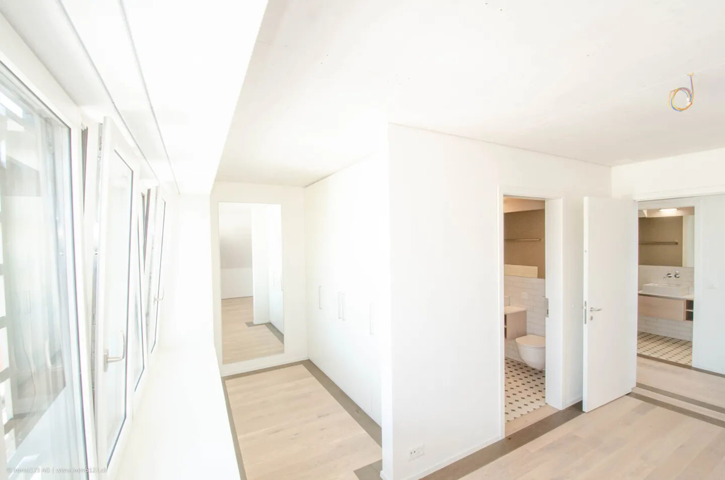 Old building charm meets modern living in Lucerne - Photo 11 of 13