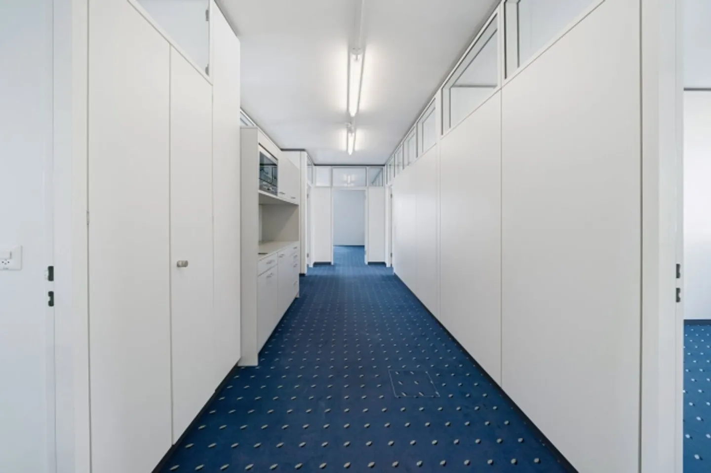 Bureau Plug & Work à Rotkreuz - 30.5m2 - Photo 2 sur 6