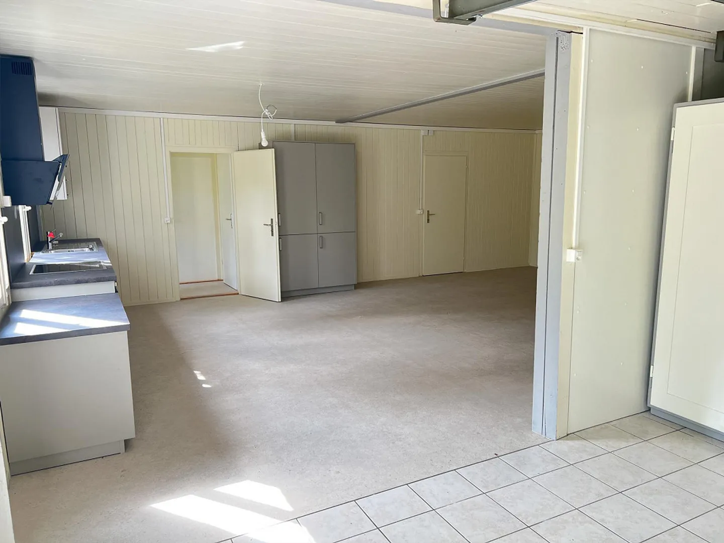 Grosszügige Wohnung in naturnaher Lage mit Wintergarten und Sitzplatz - Photo 5 of 13