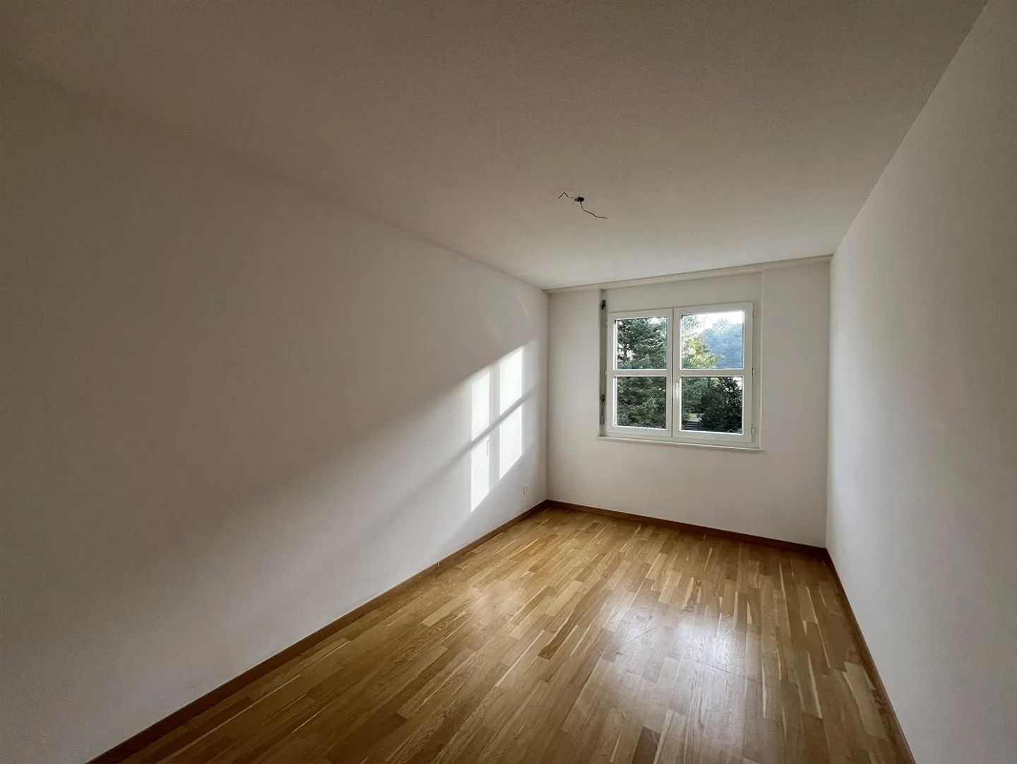 Appartamento tranquillo di 4,5 stanze nel verde - Foto 10 di 13