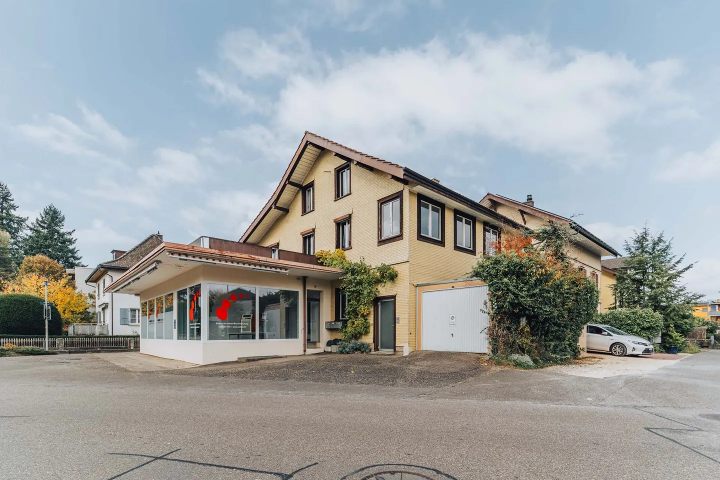 Edificio residenziale e commerciale nel centro di Langenthal - Foto 1 di 20