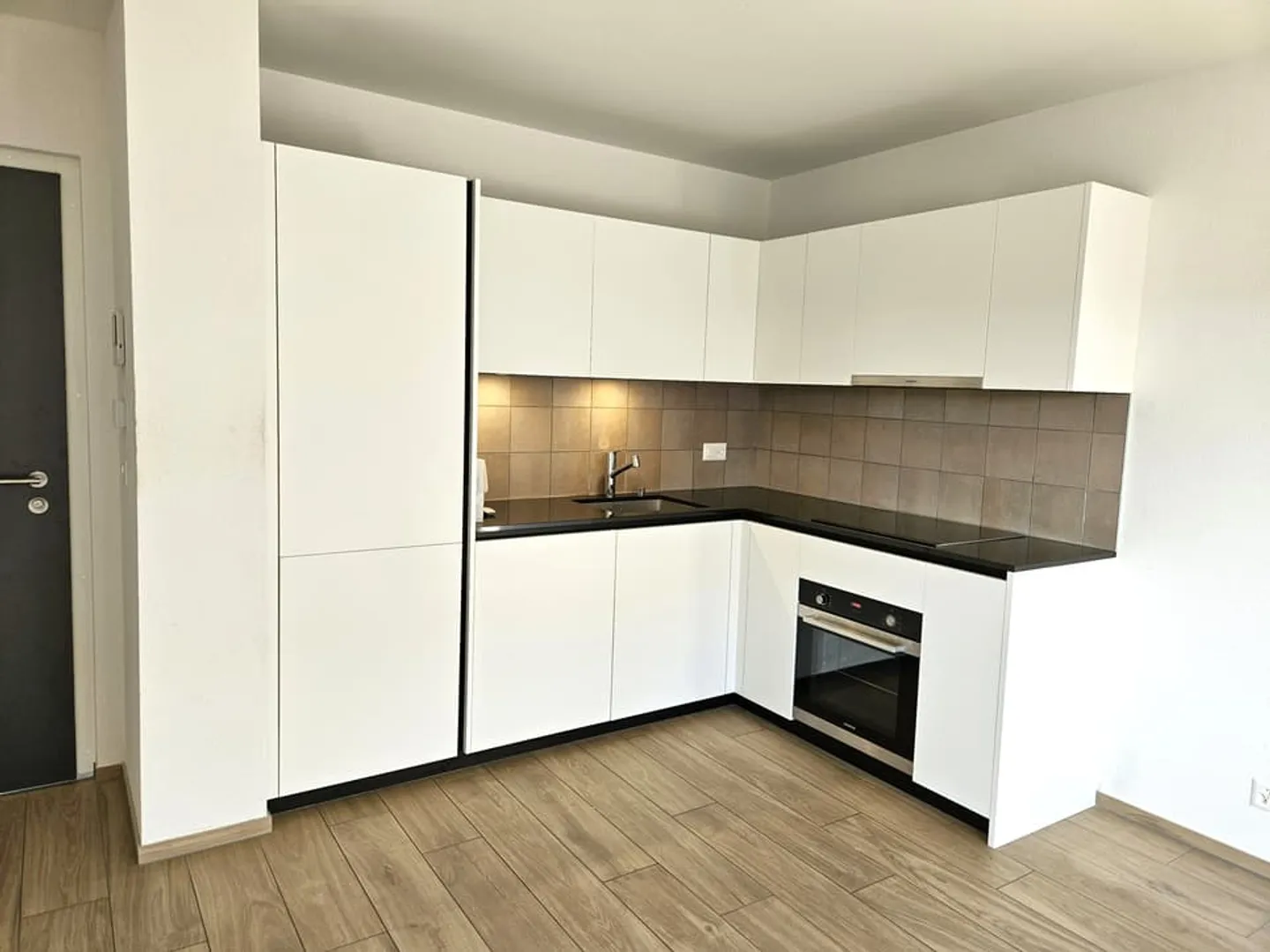 Südseitige Wohnung mit Balkon - Foto 4 von 10