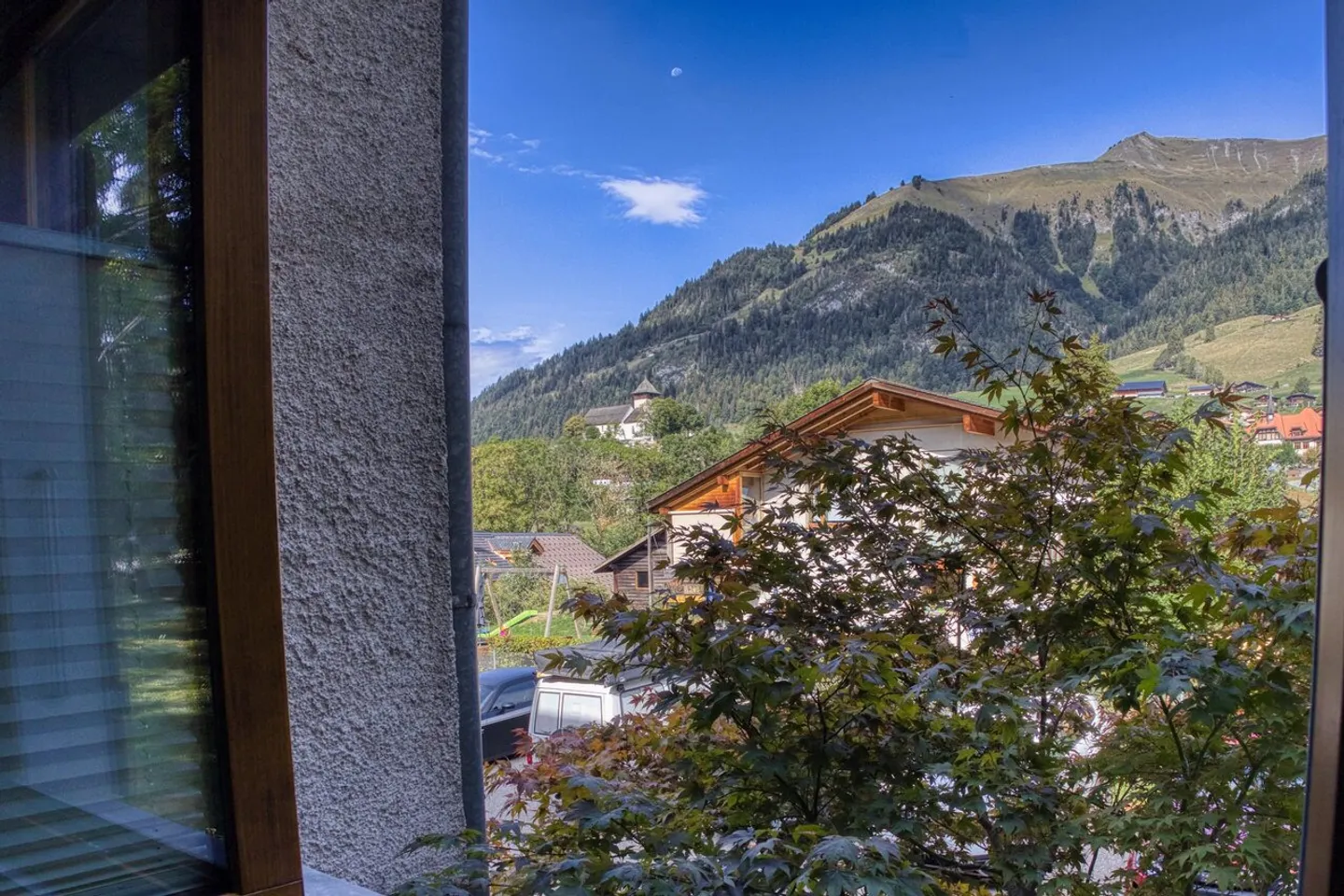 Sonnige 4,5-Zimmer-Wohnung in der Nähe von Annehmlichkeiten - Foto 7 von 13