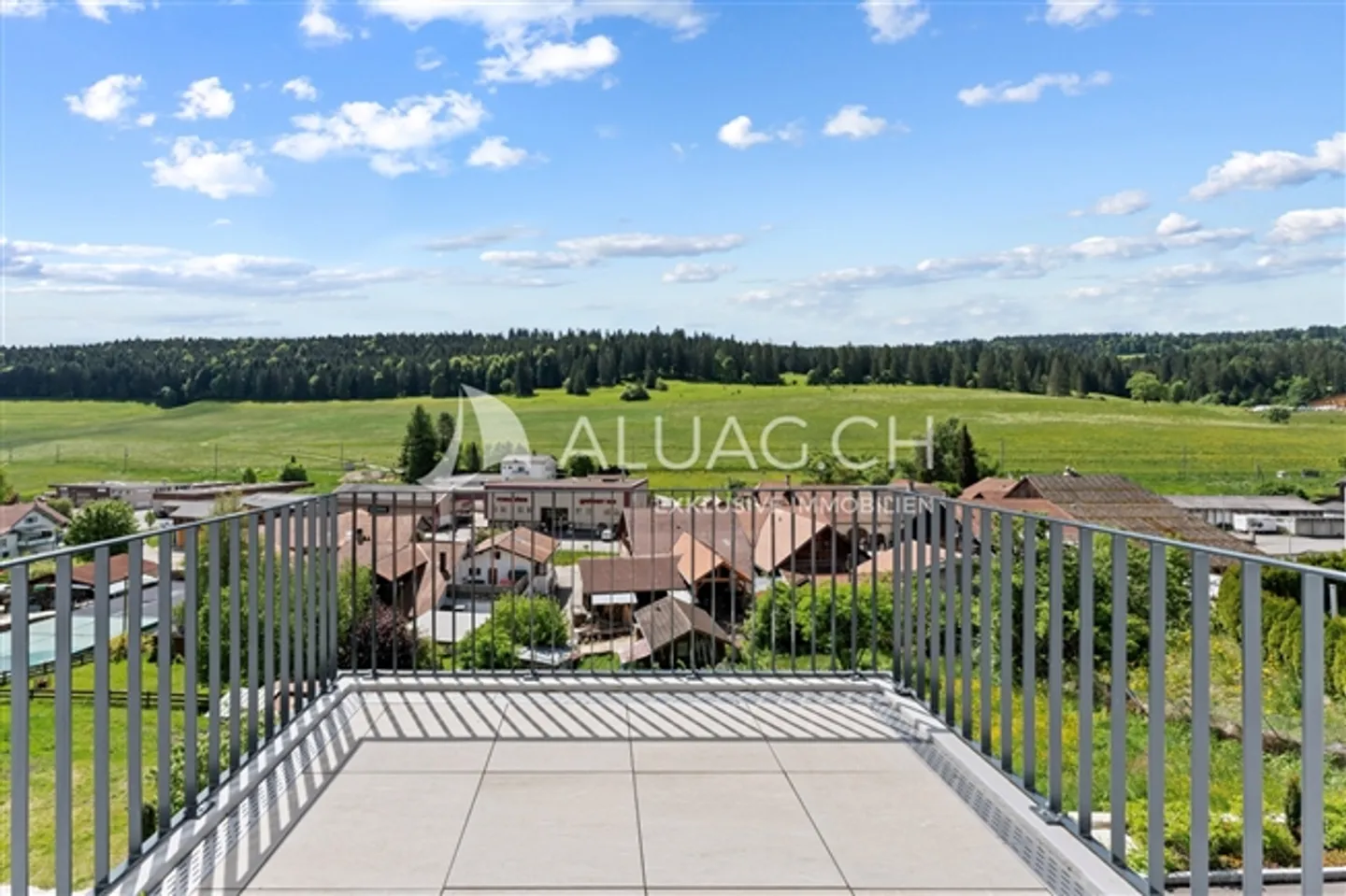 JURA LIVING - CHARMANTE APPARTEMENT 3.5 PIÈCES - Photo 11 sur 12