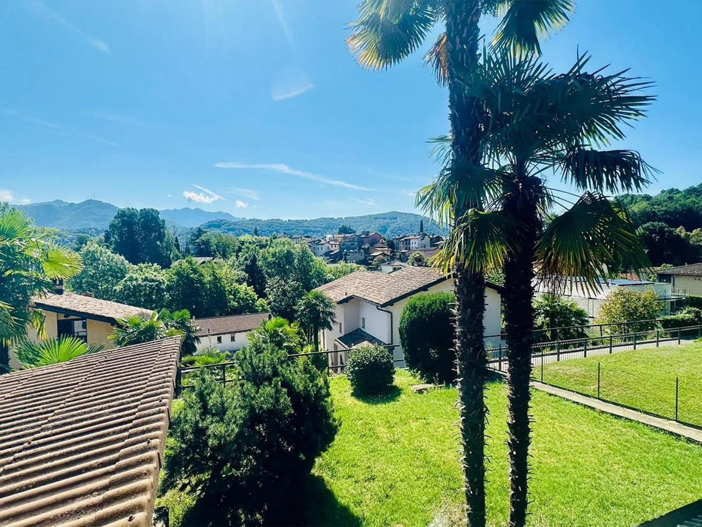 Maison bifamiliale avec jardin dans un quartier résidentiel à Agno à vendre - Photo 8 sur 10
