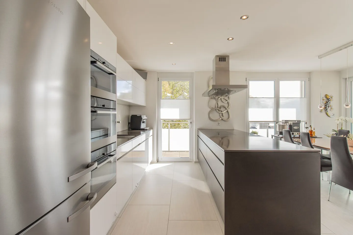 Hochwertige 4.5-Terrassenwohnung - Exklusives Wohnerlebnis mit spektakulärer Weitsicht - Foto 8 von 13