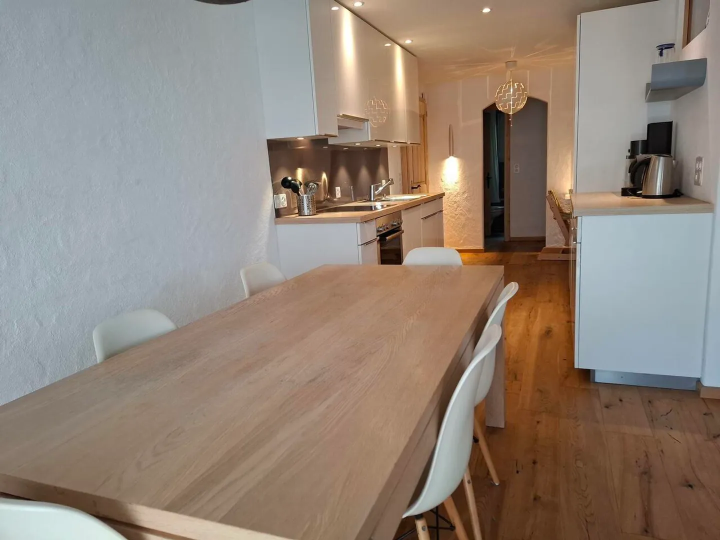 Accoglienti 4.5 stanze arredate. Affitto annuale - Foto 1 di 12