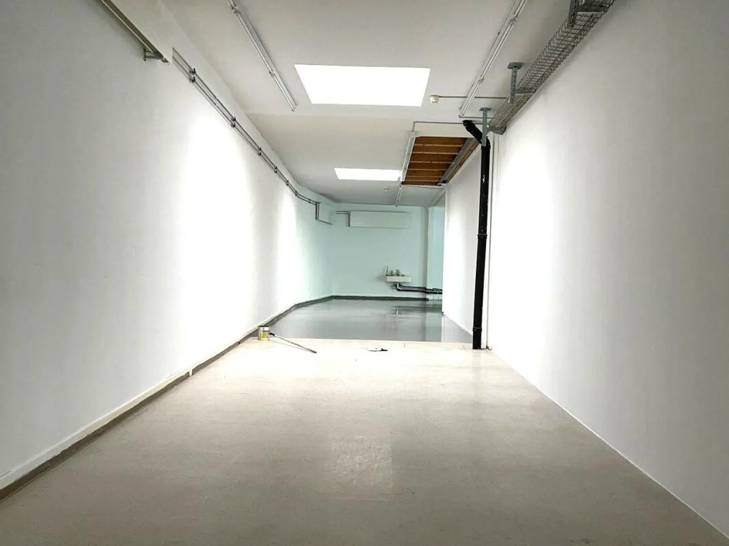 Attraktive Atelier- und Büroflächen direkt am Rhein - Foto 6 von 8