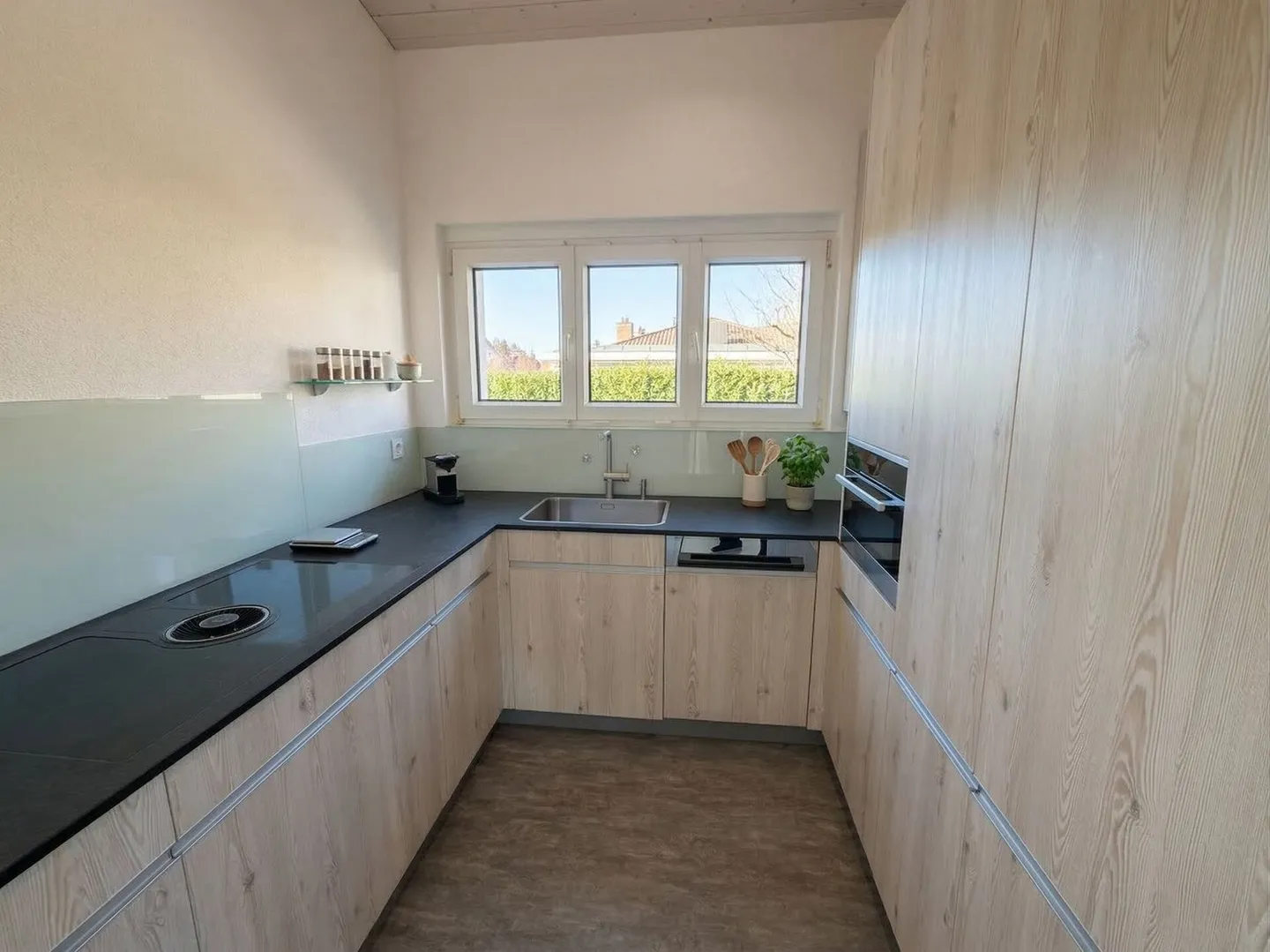 Maison individuelle avec beaucoup de potentiel - Photo 6 sur 13