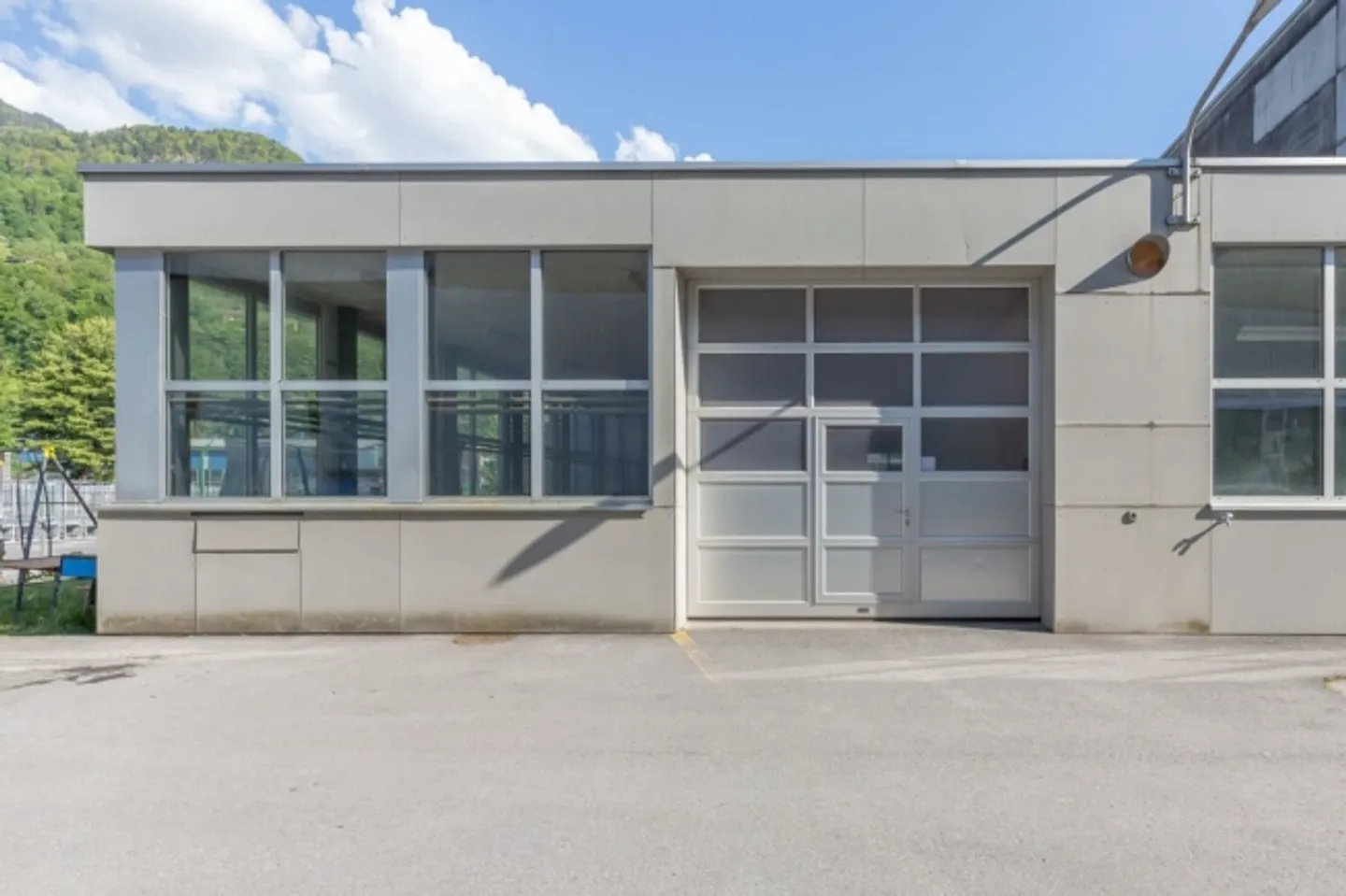 Commercial space in an attractive location - Photo 6 of 7