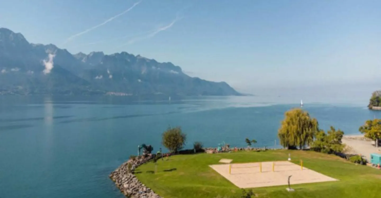 Appartamento ristrutturato vista lago - Foto 9 di 10