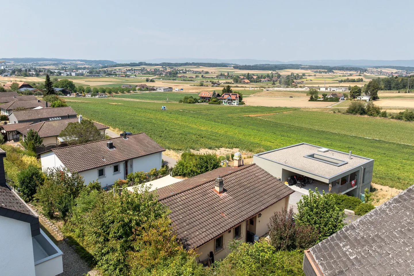 Detached single-family house with unobstructed views - Photo 14 of 16