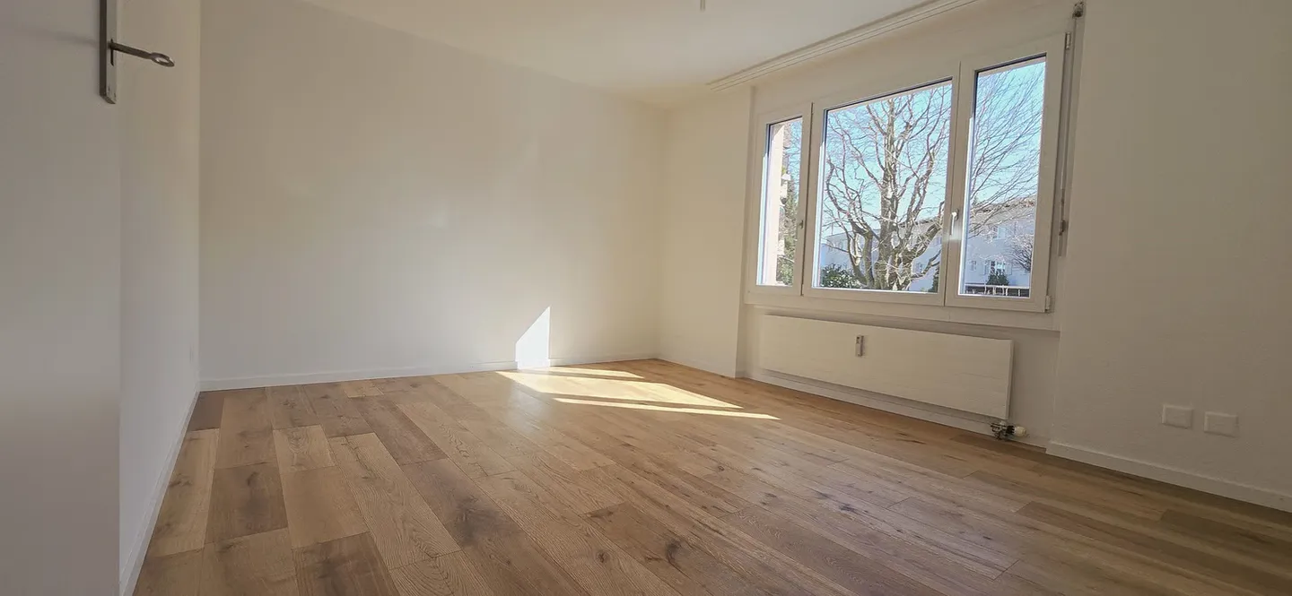 Appartement de 4,5 pièces fraîchement rénové directement à côté de l'école maternelle et de l'école primaire - Photo 7 sur 13