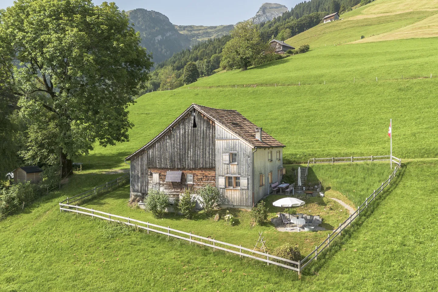 Charming Mountain Cabin - Panoramic Views, Nature and Pure Tranquility - Photo 1 of 8