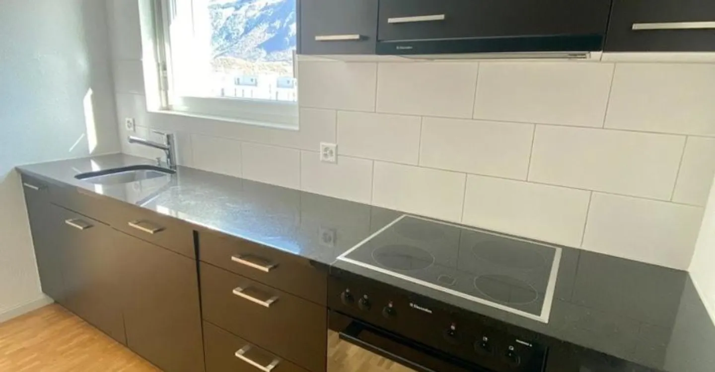 Zu ergreifen! Wunderschöne Wohnung in der Nähe des Stadtzentrums von Sierre! - Foto 3 von 8