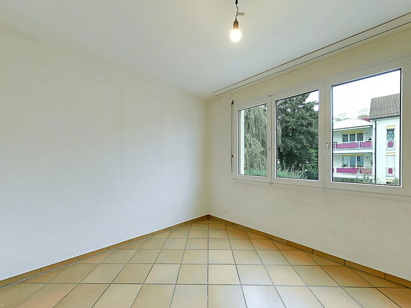 Appartamento centrale in città, 4 camere 1° piano - Foto 10 di 12