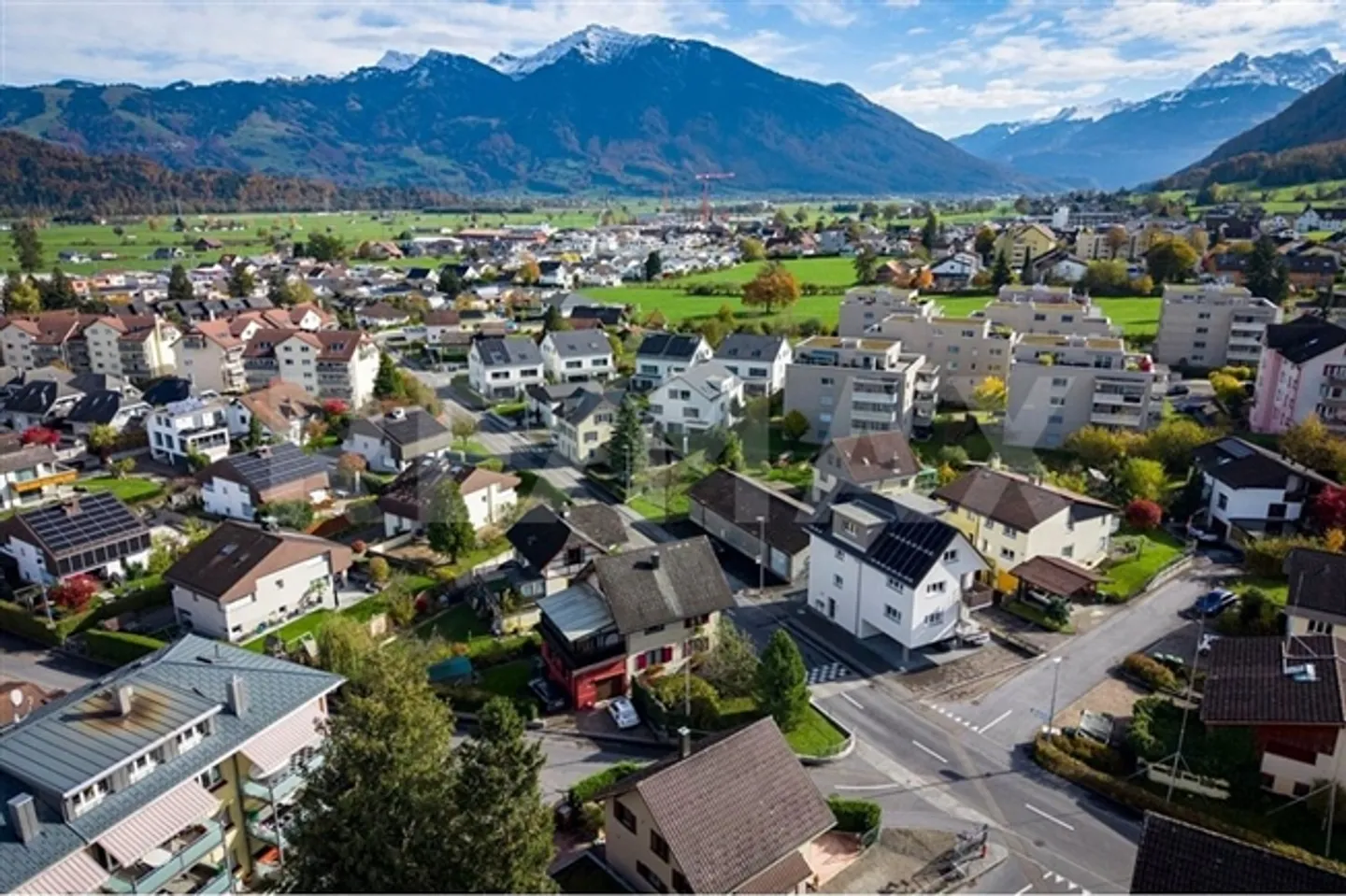 Charmantes Einfamilienhaus in Reichenburg - Foto 3 von 13