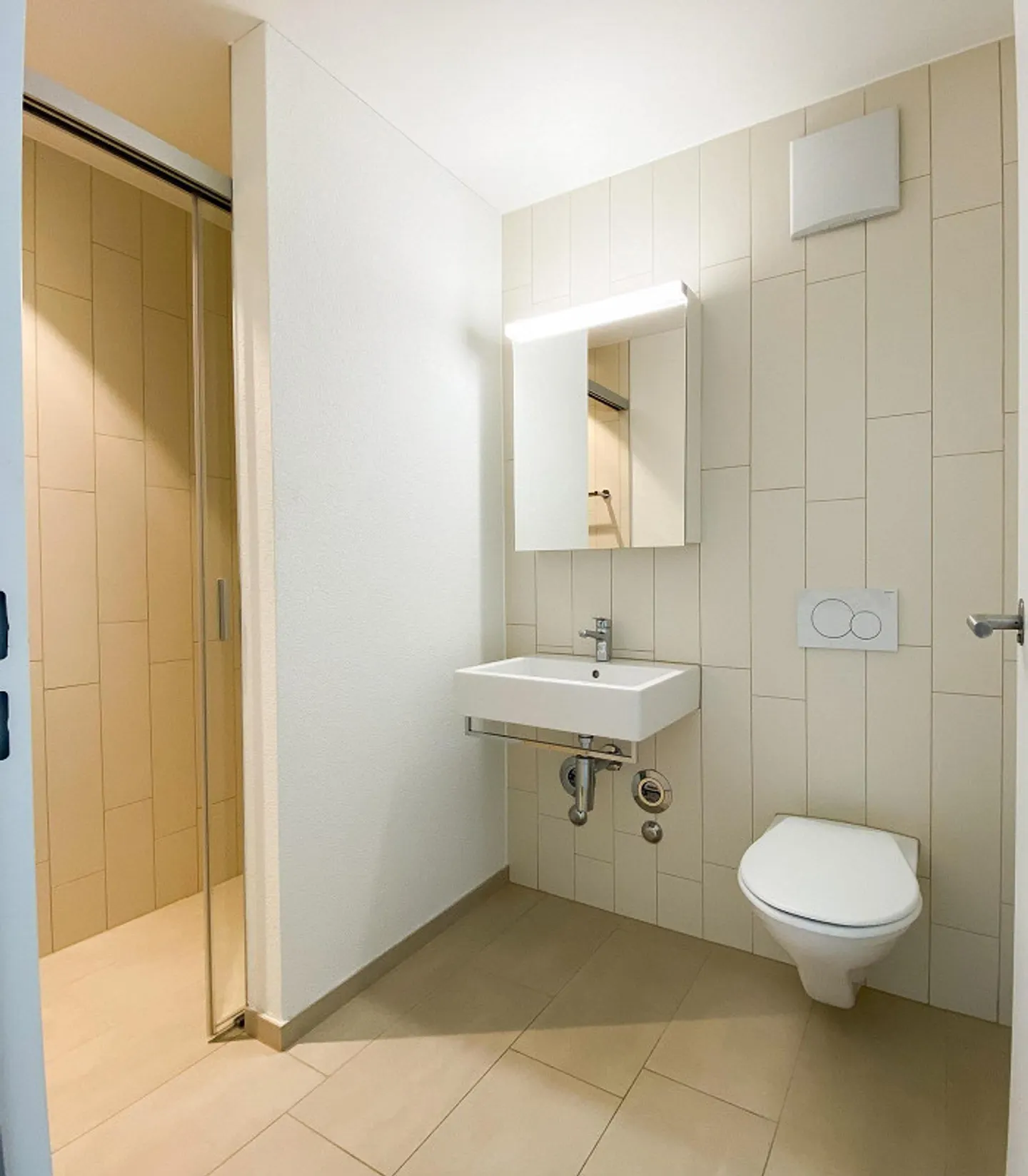 3.5 Room Apartment in Kloten - Photo 10 of 12