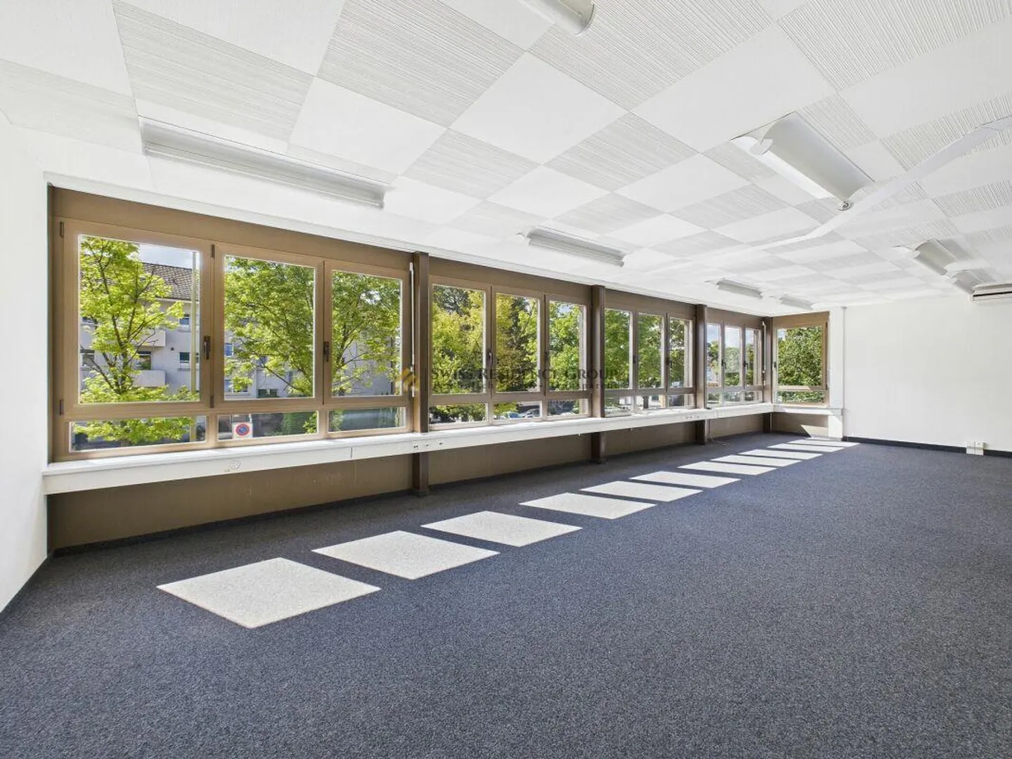 Bureau représentatif au cœur de Bülach - Photo 3 sur 15