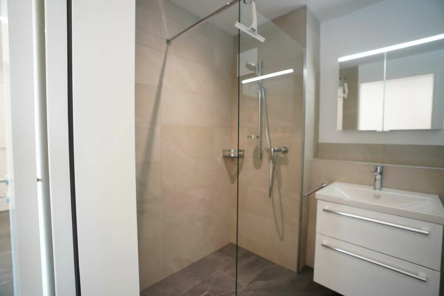 Moderne 4.5-Zimmerwohnung - Foto 20 von 24