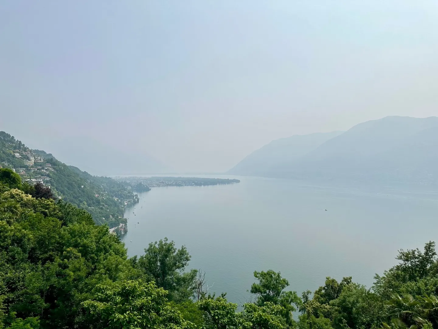 Appartement moderne avec vue spectaculaire à Ronco sopra Ascona - Photo 1 sur 18